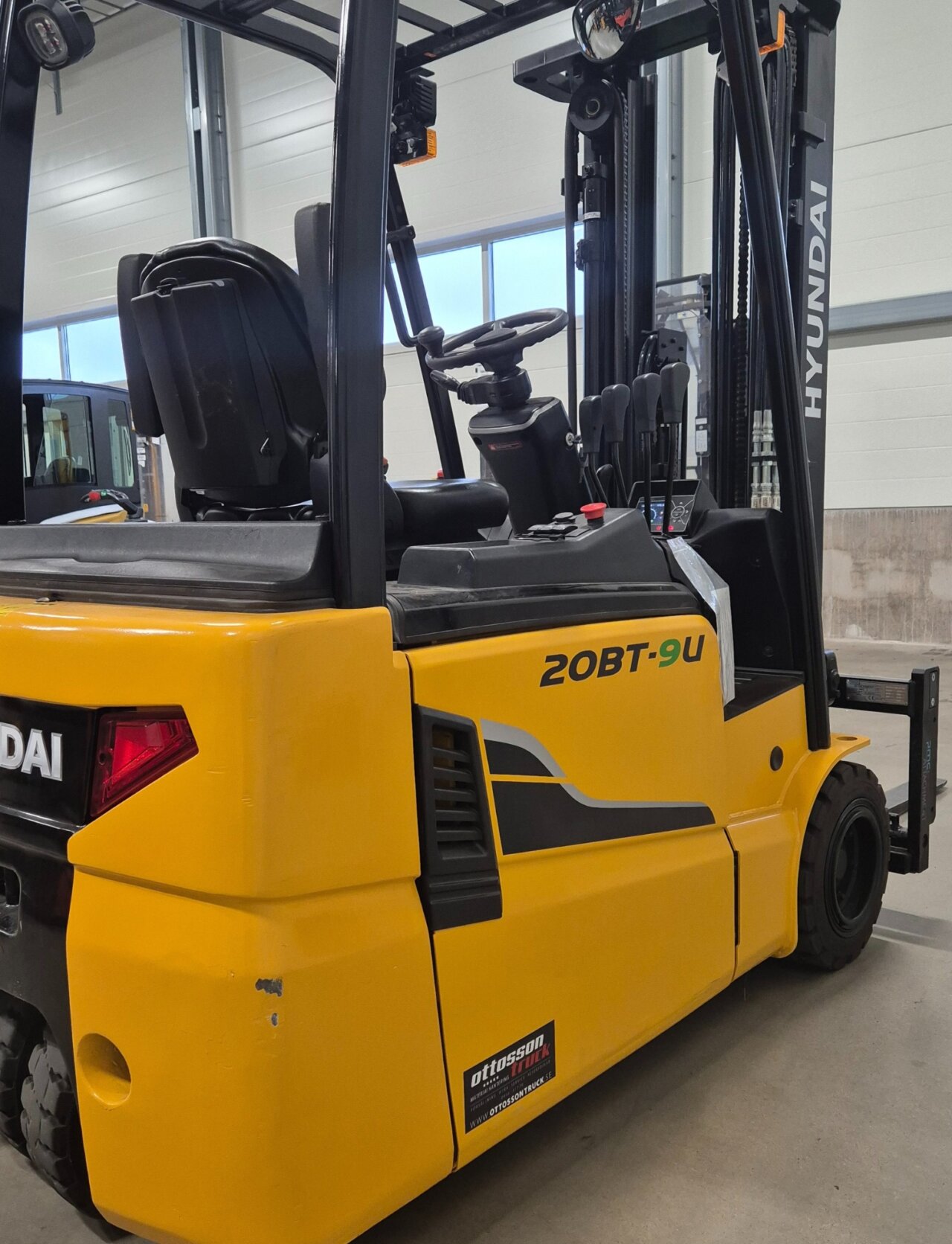 Hyundai 20BT-9U 2273