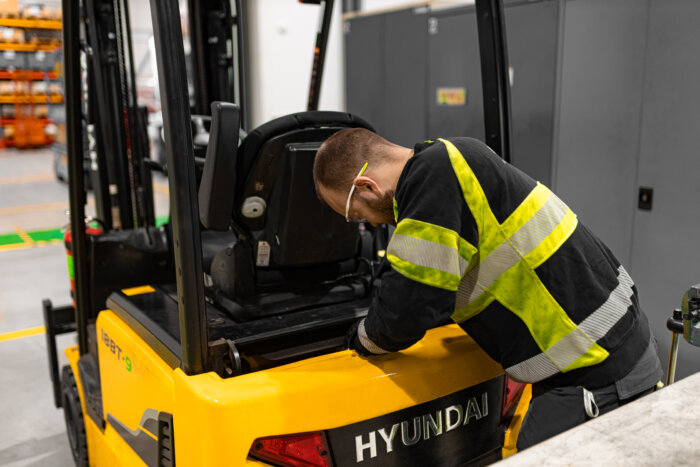 Behind the truck Tobias