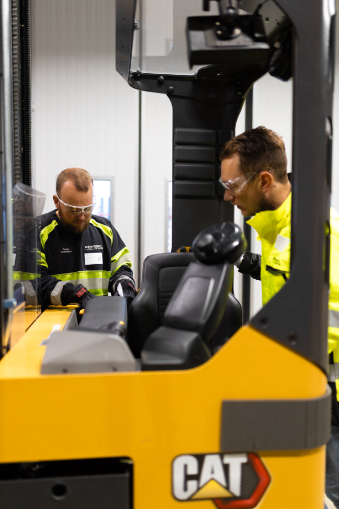 Behind the truck Tobias