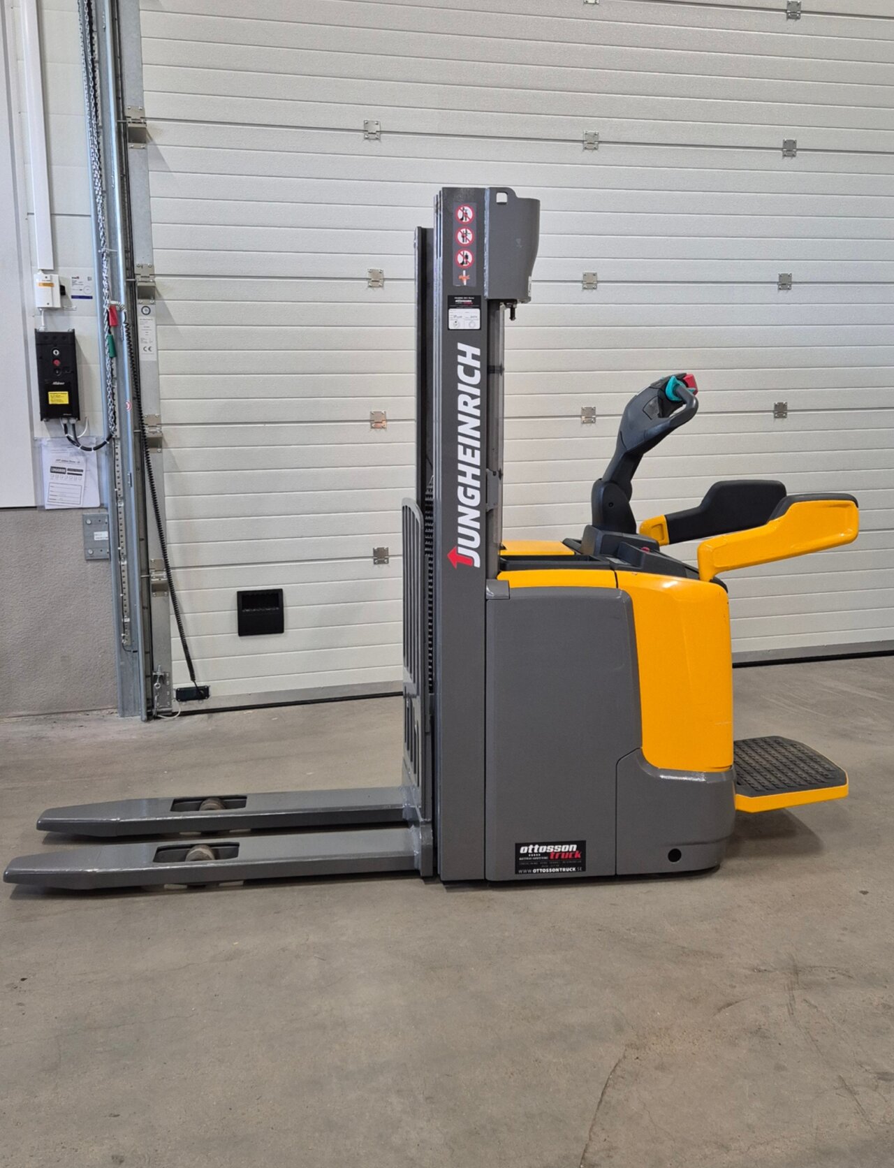 Jungheinrich ERC216 1743