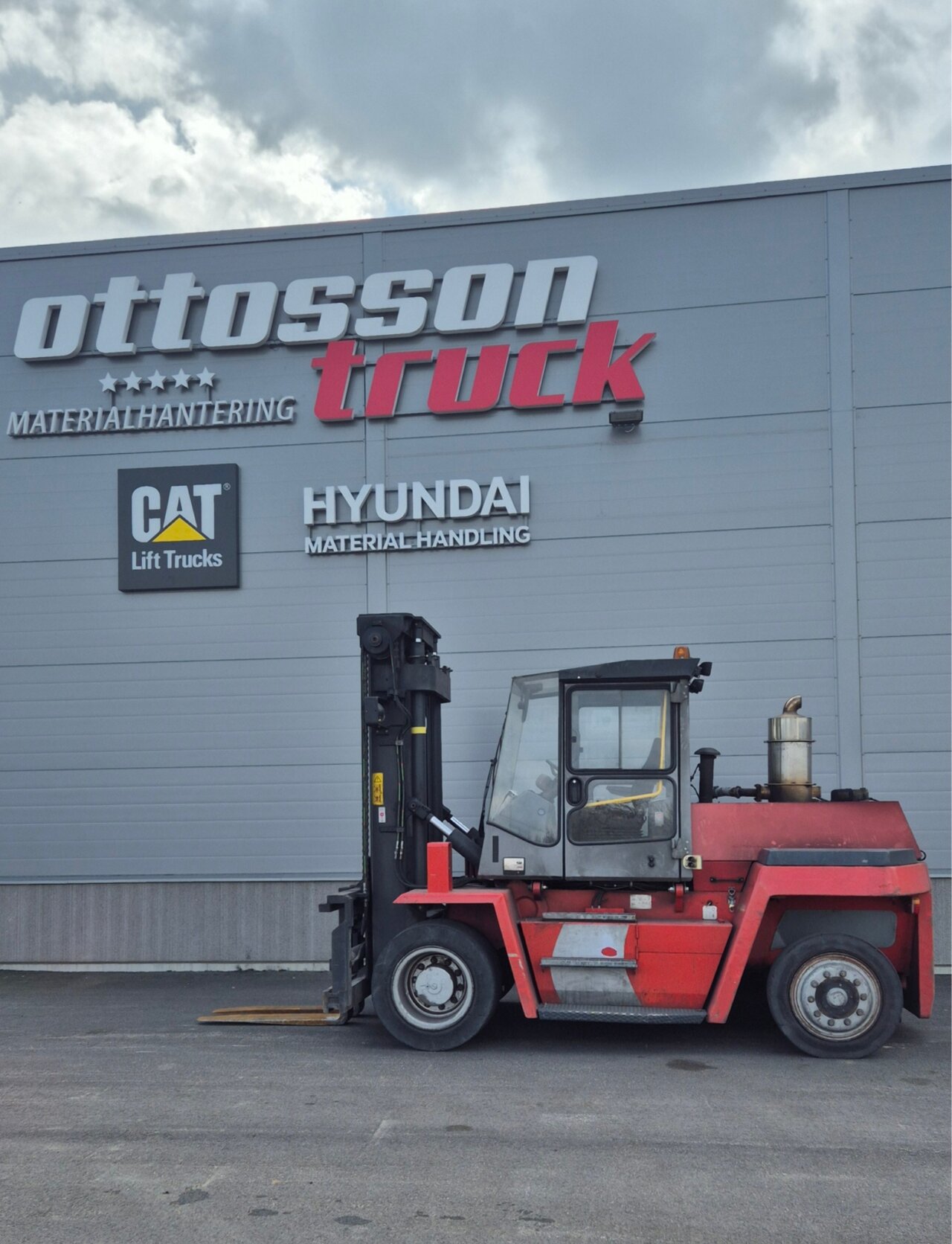 Kalmar DCD100-6 3228