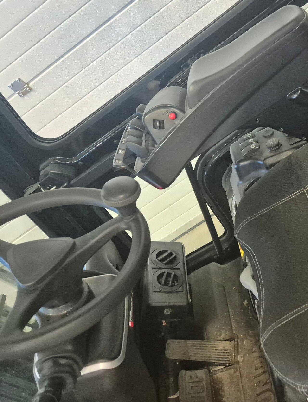 Hyundai 30BH-9 2178